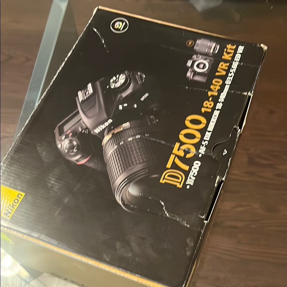 Nikon D7500 Black DSLR Camera Kit